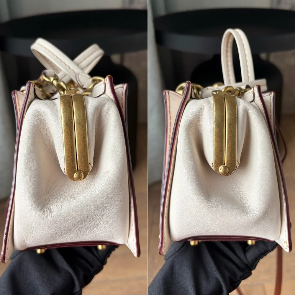 COACH Kisslock Dreamer 21 in Signature Canvas White
